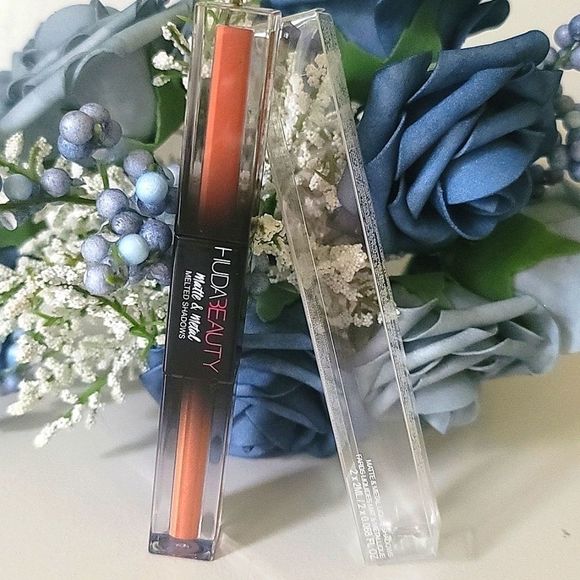 Huda Beauty Matte & Metal Melted Eyeshadow - Picture 1 of 7